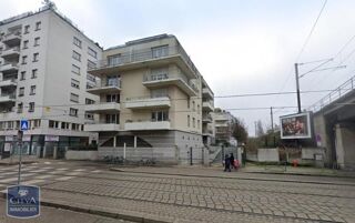  Parking / Garage à louer 