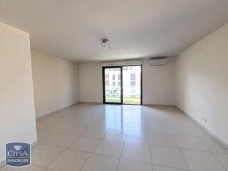  Appartement à louer 3 pièces 68 m²