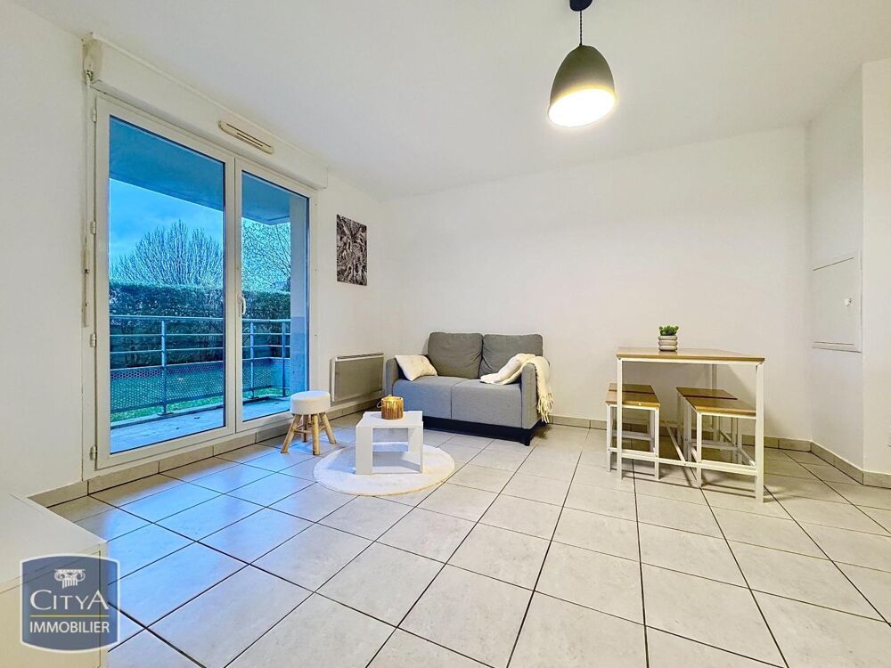 À LOUER : Découvrez cet appartement rénové T2 situé au c....