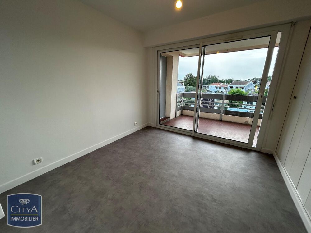 location Appartement - 2 pièce(s) - 45 m² Mont-de-Marsan (40000)