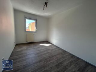  Appartement à louer 4 pièces 91 m²