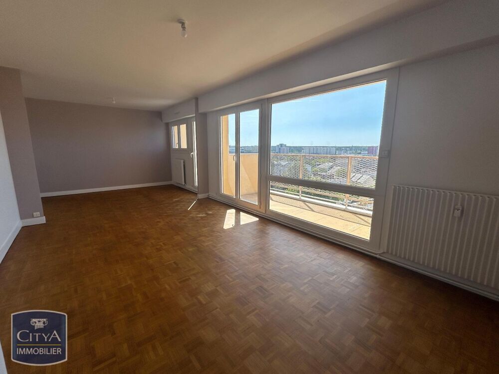 À LOUER : Appartement rénové T4 situé au coeur de la vill....