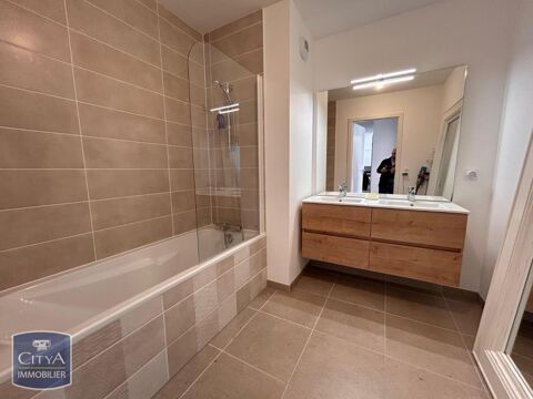  Appartement  louer 4 pices 82 m