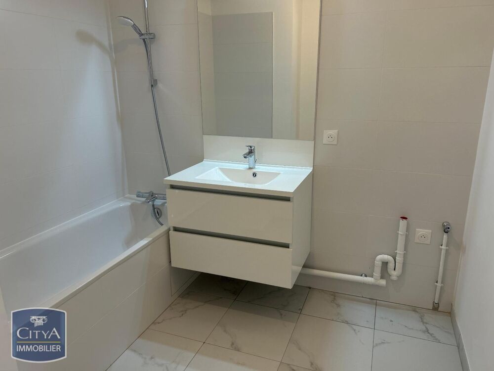 location Appartement - 3 pièce(s) - 57 m² Le Plessis-Robinson (92350)