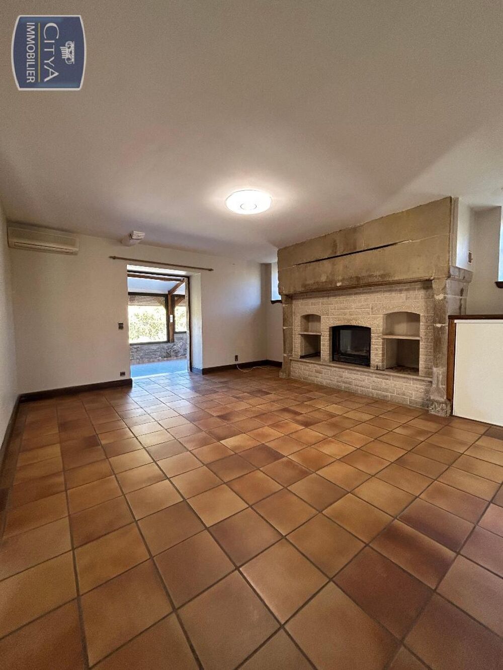 location Maison - 5 pièce(s) - 117 m² Gignac (46600)