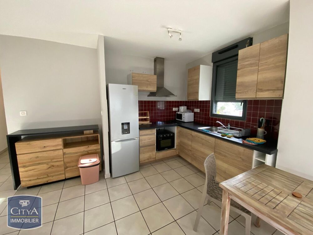 location Appartement - 3 pièce(s) Saint-Pierre (97410)