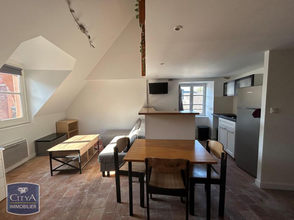 À LOUER : Découvrez ce charmant appartement T1 situé au ....