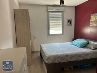  Appartement à louer 4 pièces 93 m²