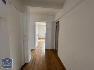  Appartement à louer 3 pièces 67 m²