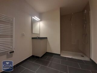 location Appartement - 2 pièce(s) - 41 m² Saint-Raphaël (83700)