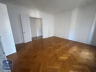  Appartement à louer 2 pièces 91 m²