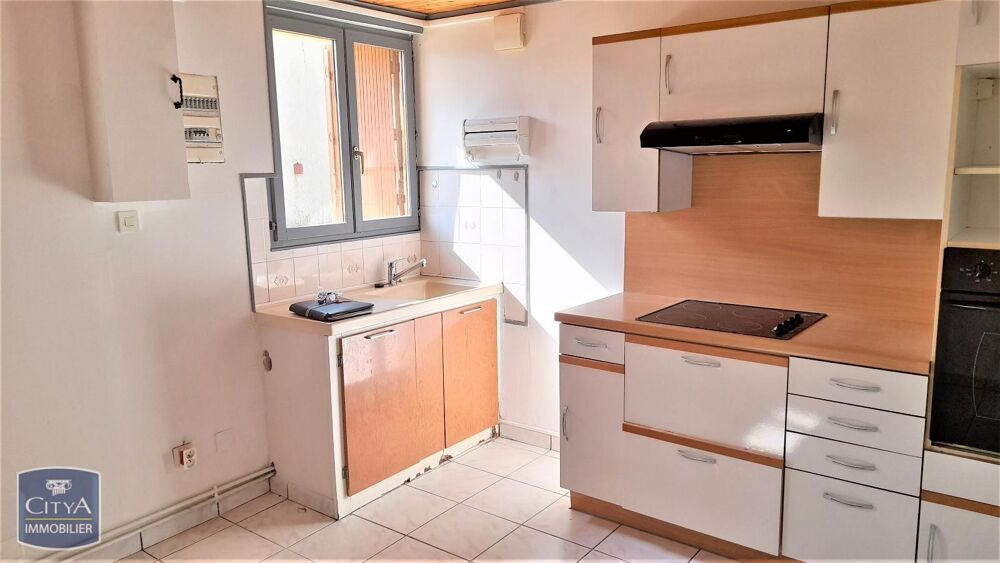 À LOUER : - Disponible mi-septembre - Maison T3 situé à ....