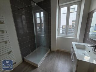  Appartement à louer 3 pièces 63 m²