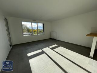  Appartement à louer 2 pièces 55 m²