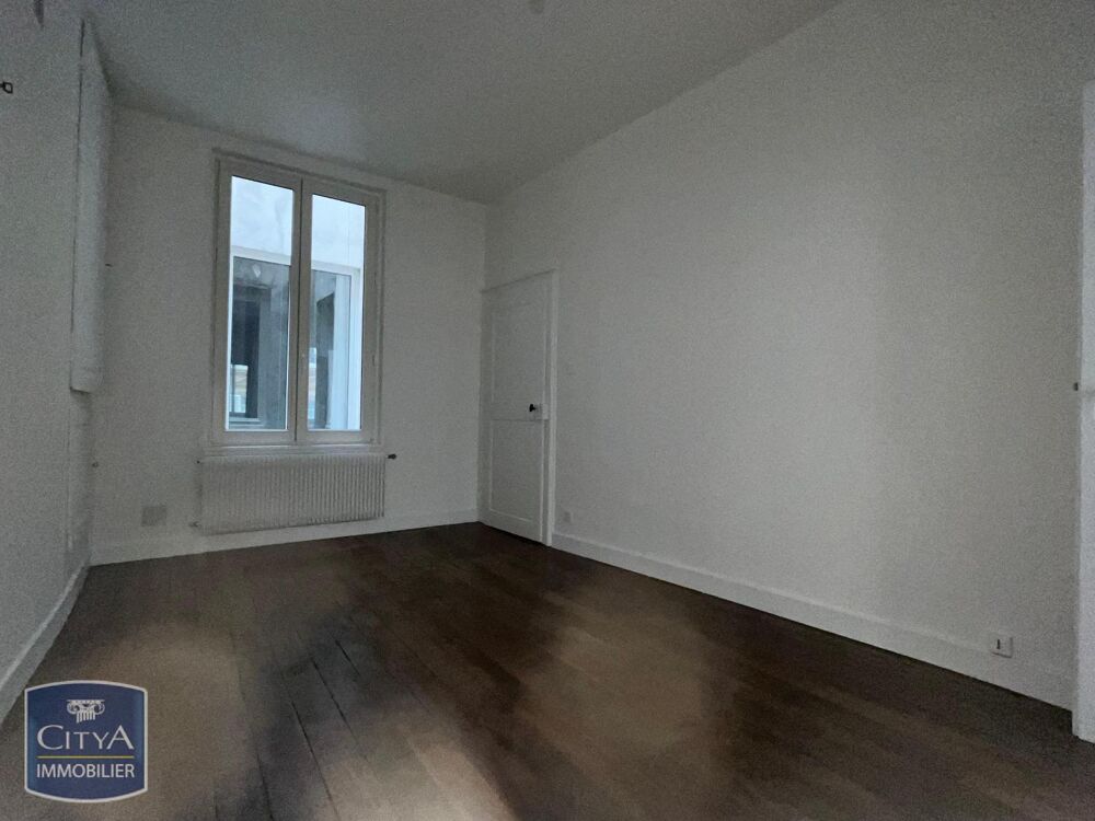 À LOUER - APPARTEMENT 2 PIECES - RUE SOUS SAINT ARNOULD ....