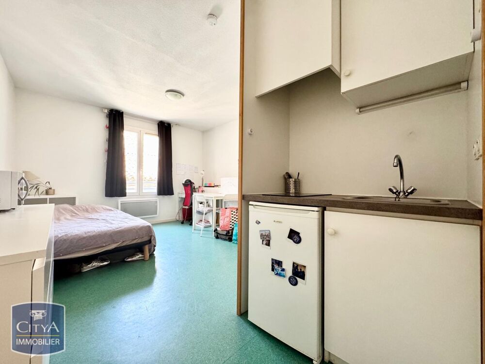 location Appartement - 1 pièce(s) - 17 m² Nimes (30900)