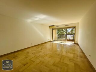  Appartement à louer 3 pièces 76 m²