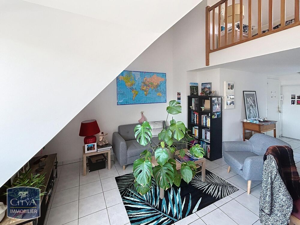 location Appartement - 1 pièce(s) - 38 m² Auray (56400)