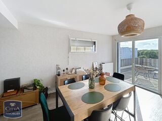  Appartement à louer 4 pièces 85 m²