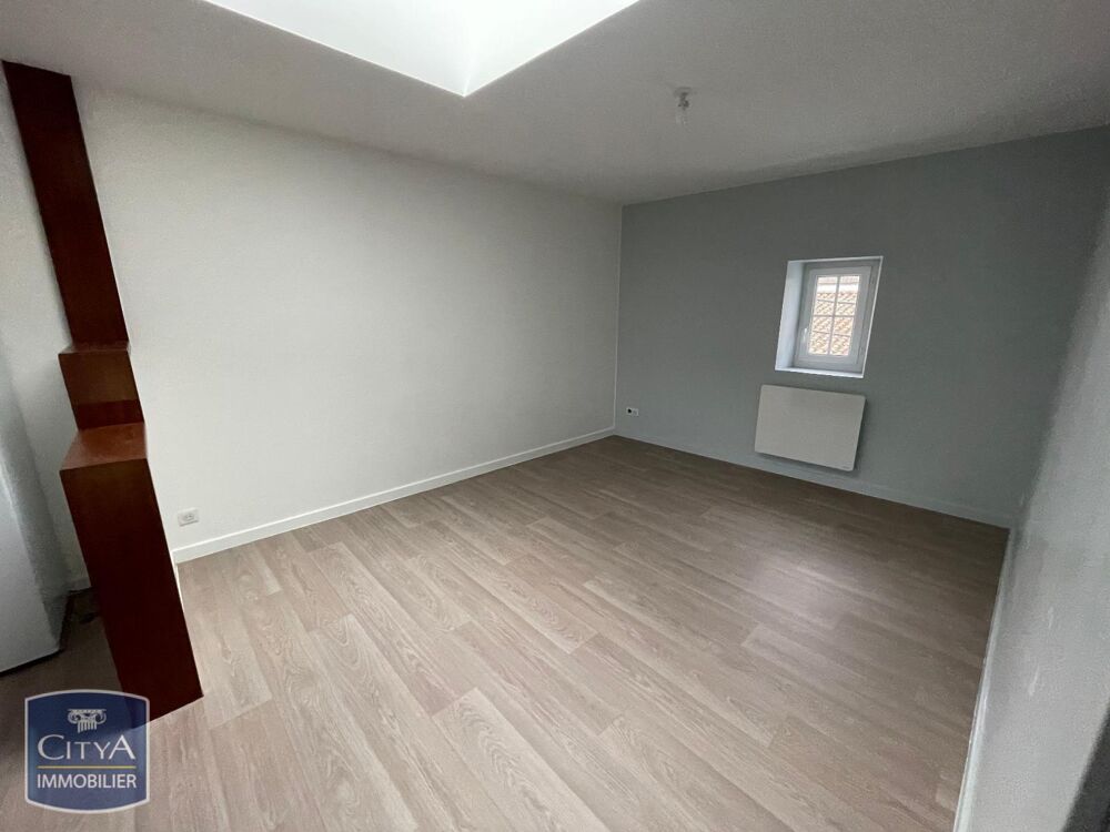 À LOUER : Appartement T2 situé dans la charmante ville d....