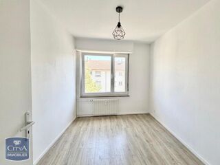  Appartement à louer 3 pièces 63 m²