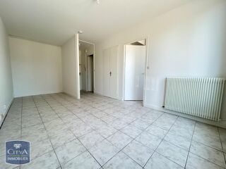 Appartement à louer 1 pièce 28 m²
