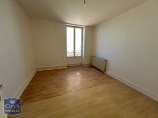  Appartement à louer 4 pièces 97 m²