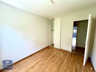  Appartement à louer 3 pièces 71 m²