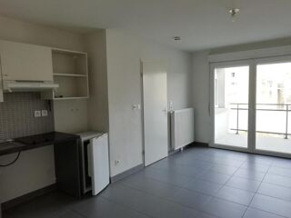  Appartement à louer 2 pièces 37 m²
