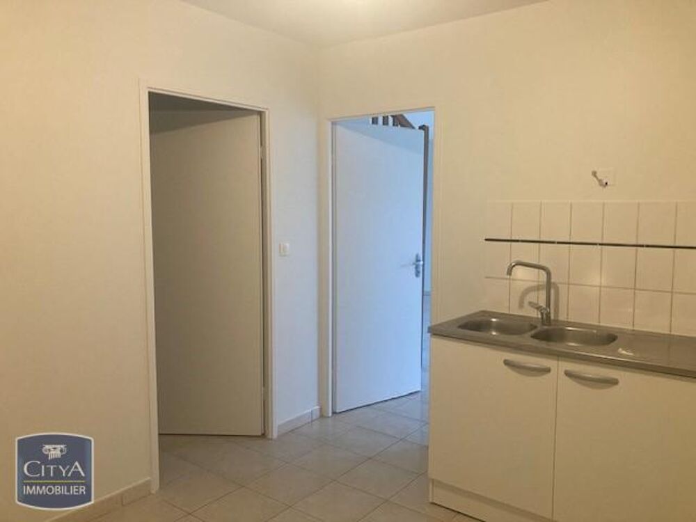 À LOUER : Maison T5 à Buxerolles Découvrez cette spacieu....