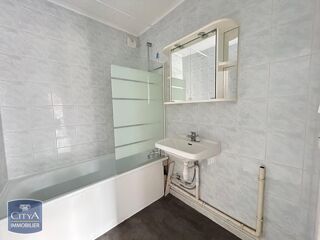  Appartement à louer 2 pièces 47 m²