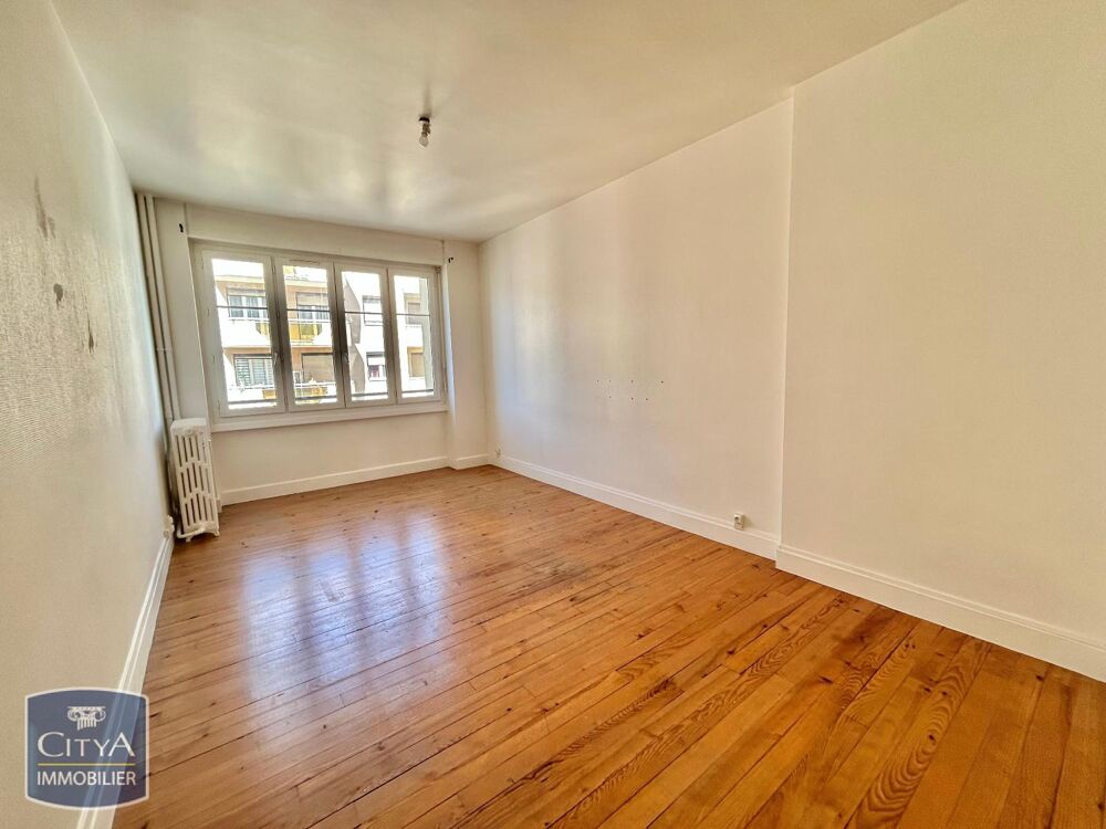 À LOUER : Appartement T3 situé dans le centre-ville de S....