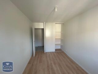 Appartement à louer 3 pièces 64 m²