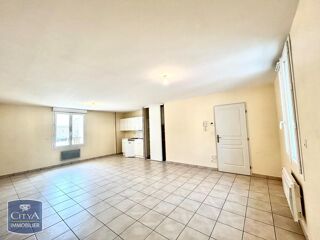  Appartement à louer 1 pièce 46 m²
