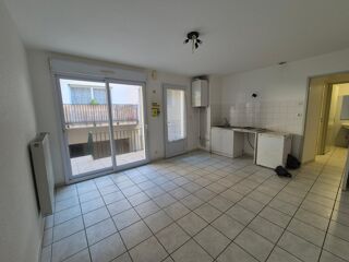  Appartement à louer 2 pièces 33 m²
