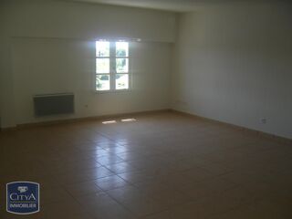  Appartement à louer 3 pièces 69 m²