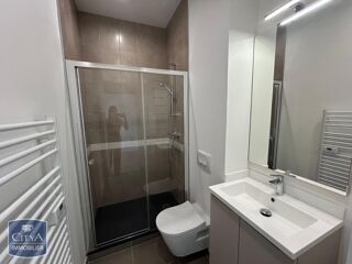  Appartement à louer 1 pièce 28 m²