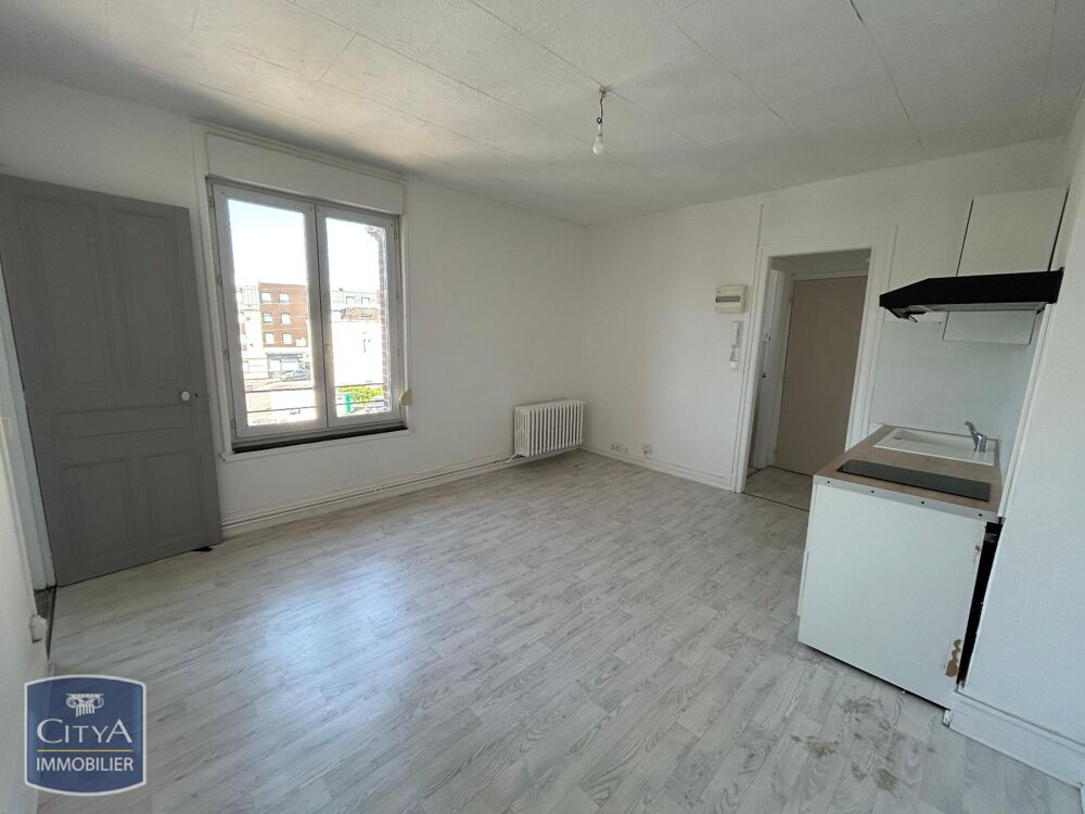À LOUER : Appartement T2 situé dans le centre-ville de S....