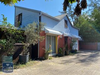  Appartement � louer 5 pi�ces 72 m� Saline les bains