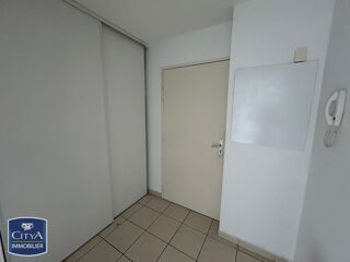  Appartement à louer 3 pièces 64 m²
