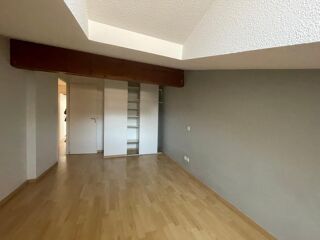  Appartement � louer 3 pi�ces 81 m�