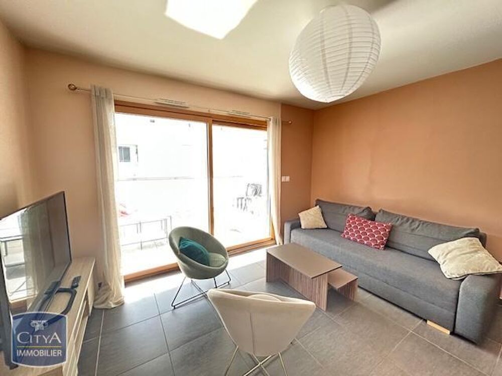 location Appartement - 3 pièce(s) - 66 m² Lyon 8