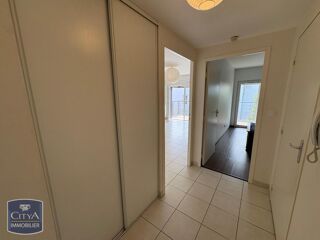  Appartement à louer 2 pièces 42 m²