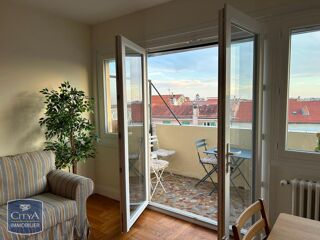  Appartement à louer 2 pièces 55 m²