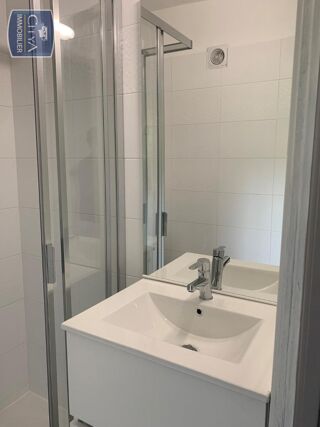  Appartement à louer 2 pièces 44 m²