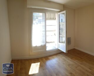  Appartement à louer 4 pièces 71 m²