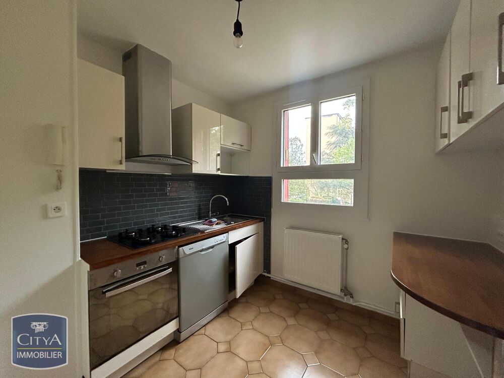 location Appartement - 3 pièce(s) - 56 m² Sainte-Geneviève-des-Bois (91700)