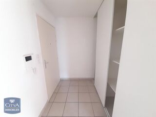  Appartement à louer 3 pièces 61 m²