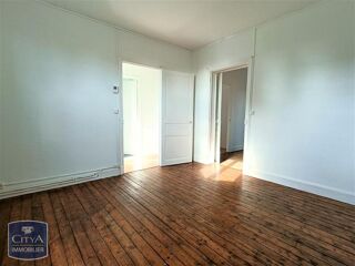  Appartement à louer 3 pièces 97 m²