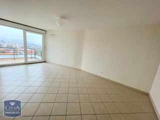  Appartement à louer 3 pièces 71 m²